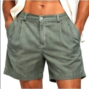 Tommy Bahama Shorts Mens 38 Green 100% Silk Pleated Front Casual Relaxed Resort